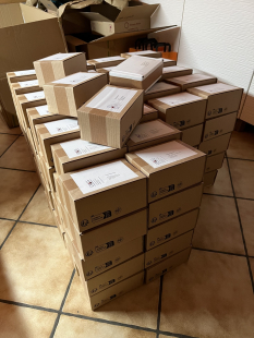 Honig verpacken, adressieren ....